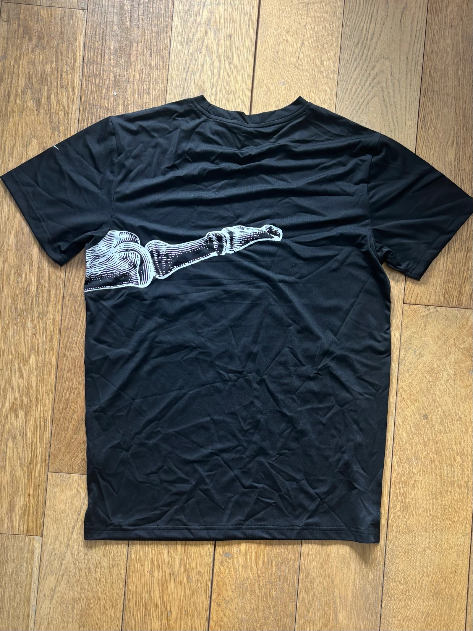 T shirt de sport Nike dri-fit noir avec motif de squelette S – photo 3